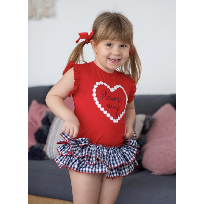 Conjunto infantíl de niña camiseta y braguita vichy.