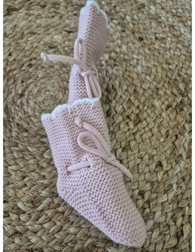 Conjunto tres piezas, braguita, capota y botitas