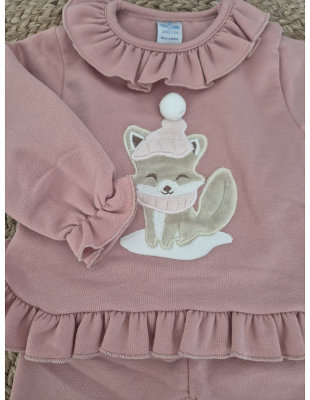 Chandal bordado con volante