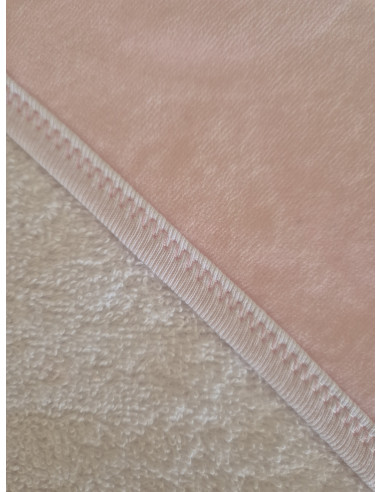 Capa de baño con babero