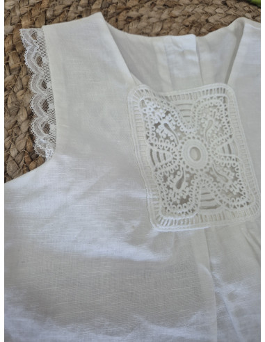 Conjunto de blusa y short.
