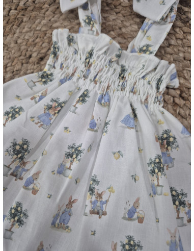 Conjunto de  niña conejitos.