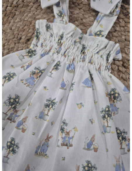 Conjunto de  niña conejitos.